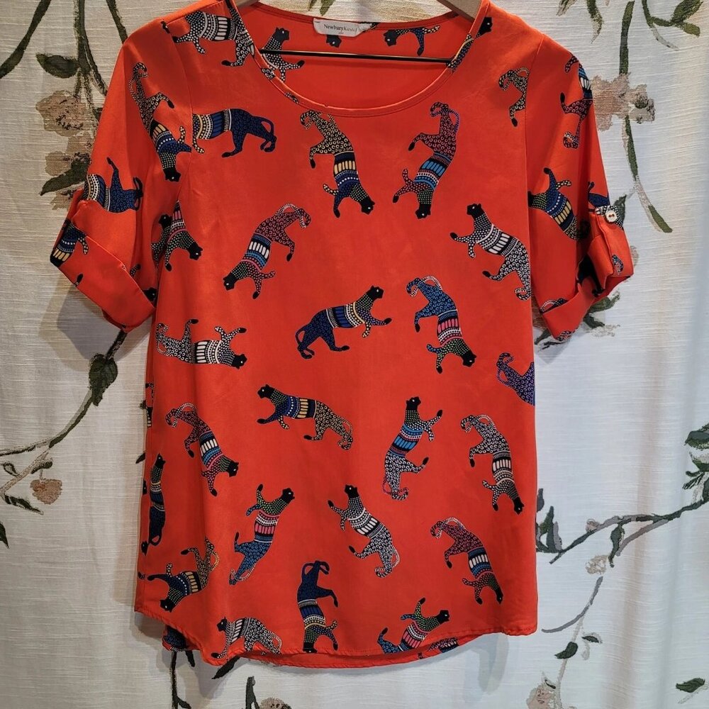 Newbury Kustom Short Sleeve Red Patterned Cheetah Shirt Blouse Sz. Small